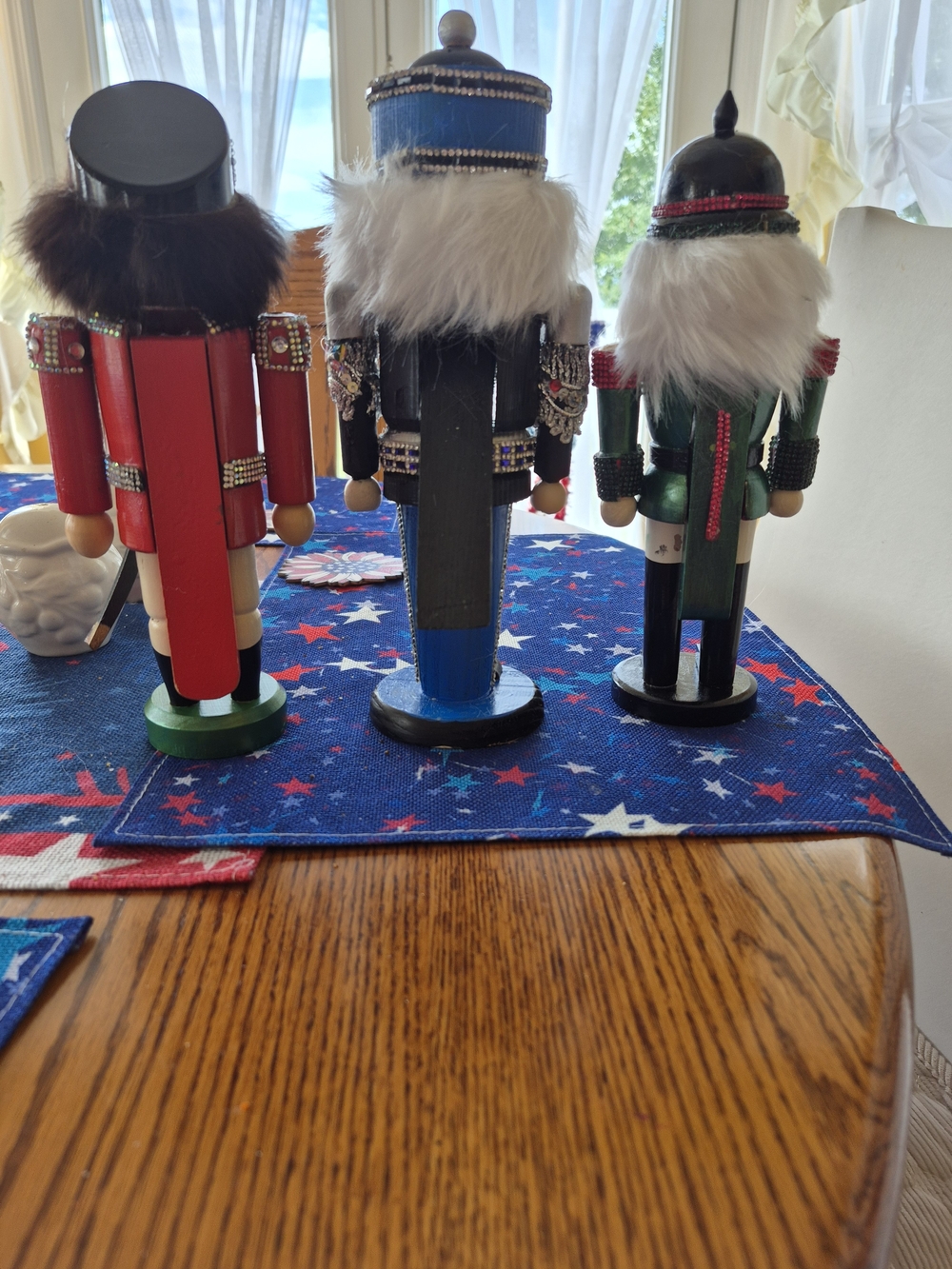 Nutcracker Set - Picture 2 of 5